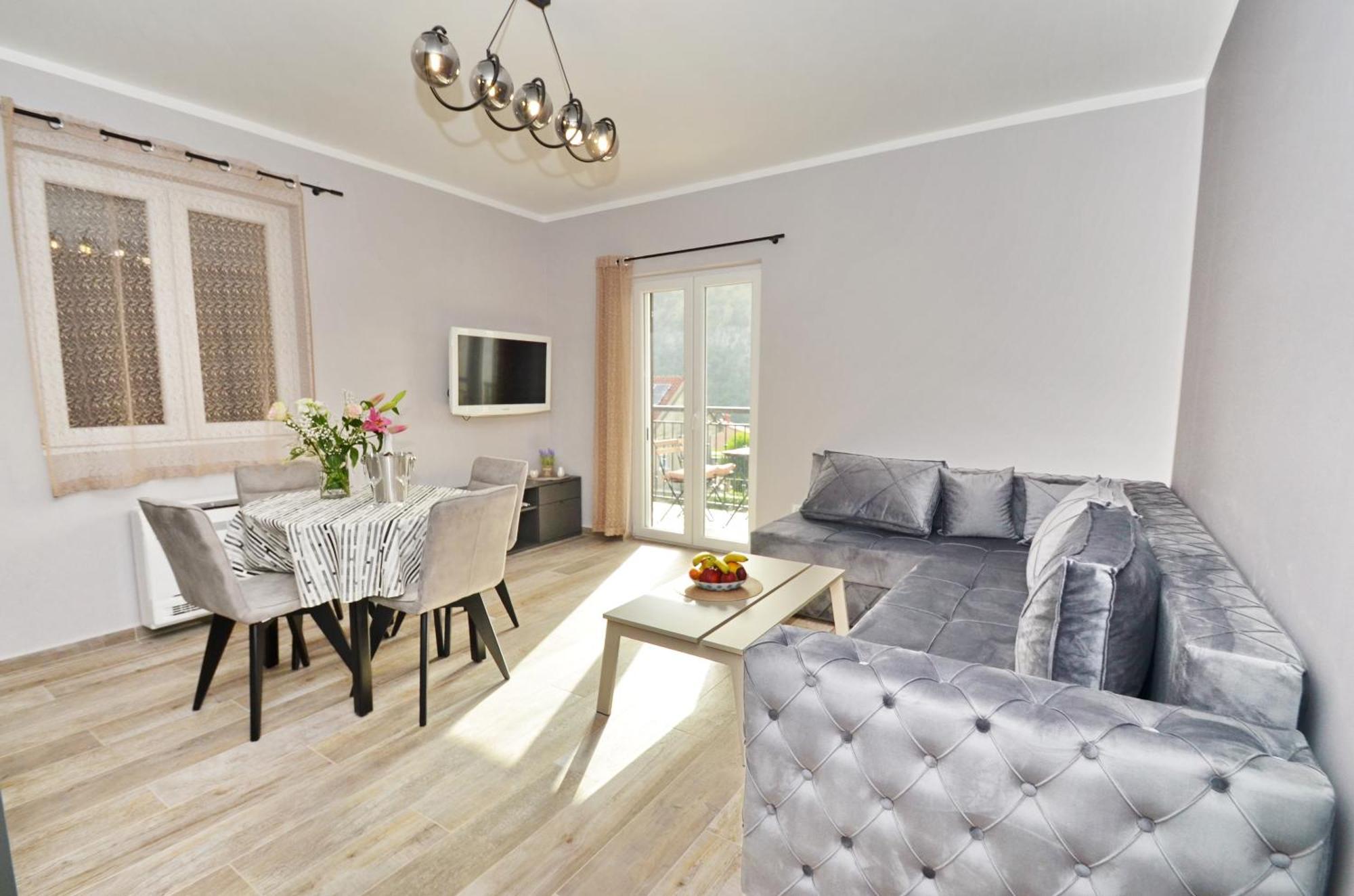 Apartments Orizzonte With Beautiful View Of The Bay Kotor Extérieur photo