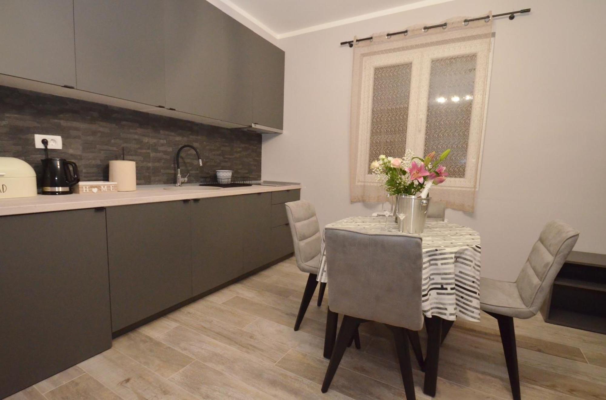 Apartments Orizzonte With Beautiful View Of The Bay Kotor Extérieur photo