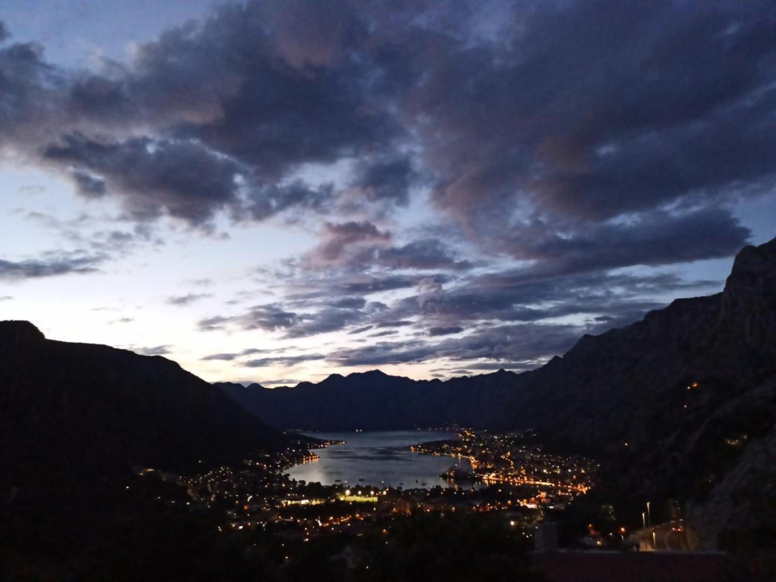 Apartments Orizzonte With Beautiful View Of The Bay Kotor Extérieur photo
