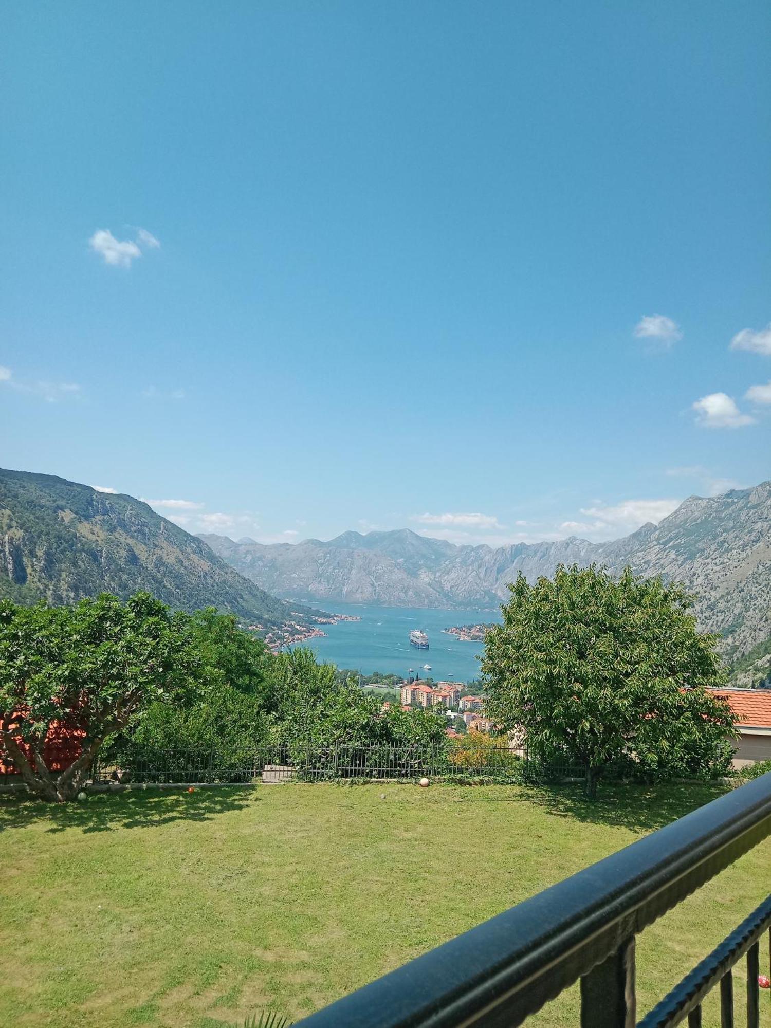 Apartments Orizzonte With Beautiful View Of The Bay Kotor Extérieur photo