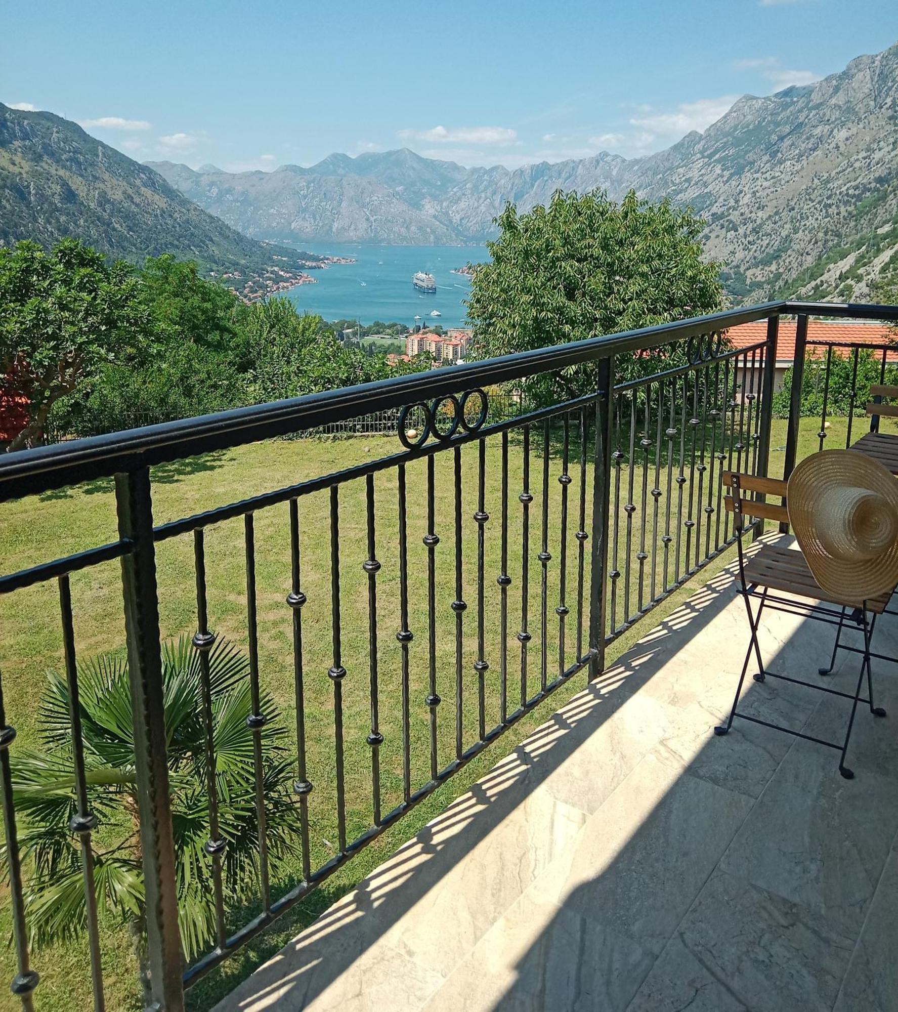 Apartments Orizzonte With Beautiful View Of The Bay Kotor Extérieur photo