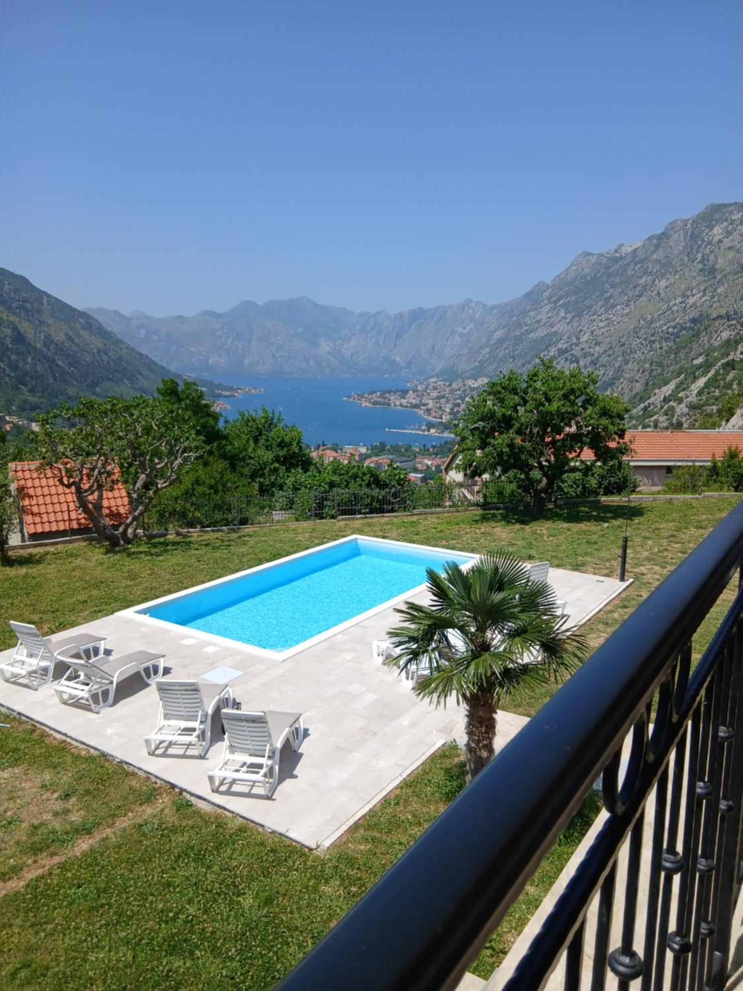 Apartments Orizzonte With Beautiful View Of The Bay Kotor Extérieur photo